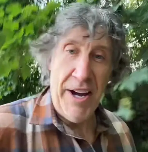 He was in a horrific accident and thought he was going to die. (TikTok/@richard_north_bizbites)