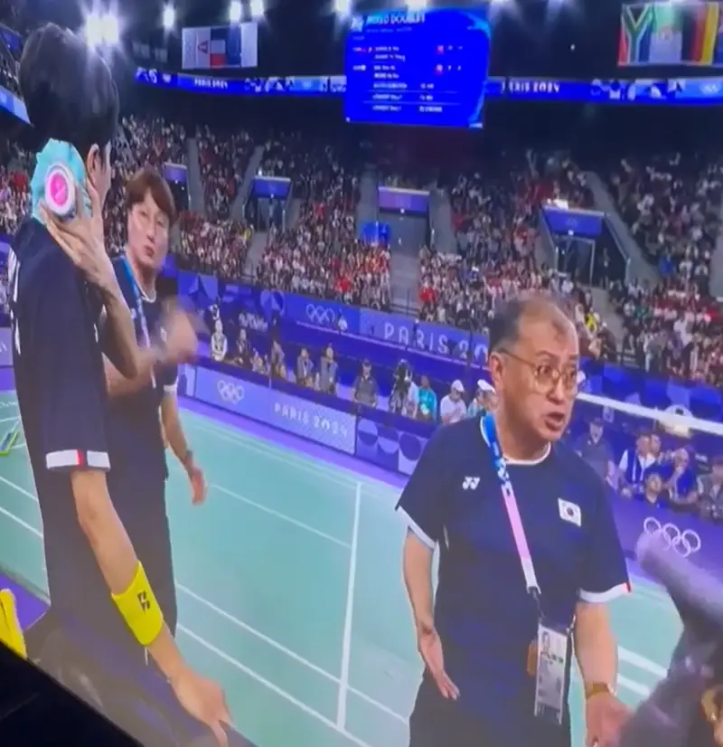 Gill Clark called out the 'negative' gestures she thought she saw from the coaches. (BBC)