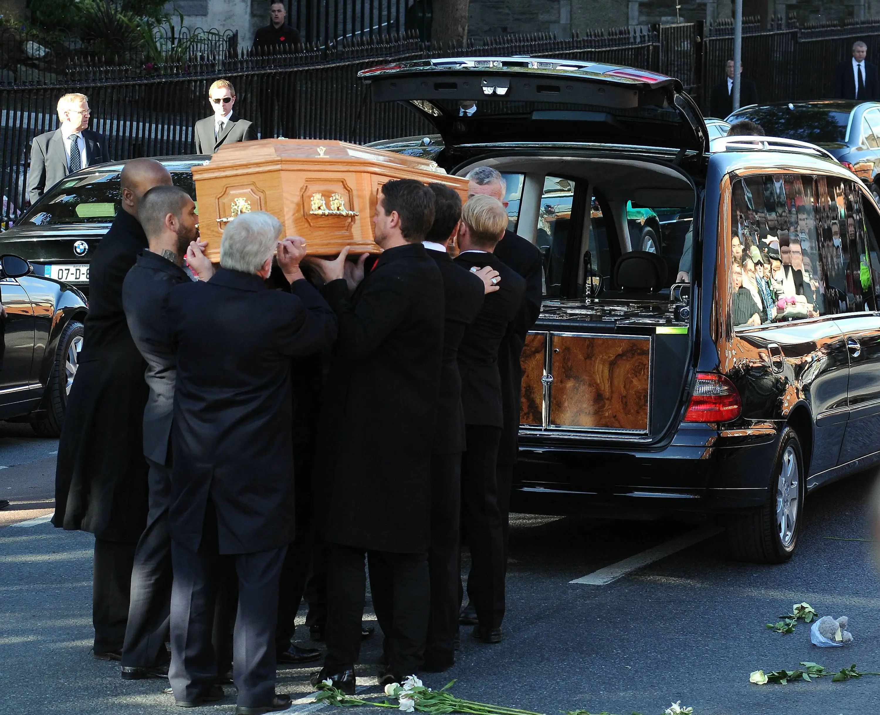 Members of Boyzone helped carry Stephen Gately's coffin during his funeral.
