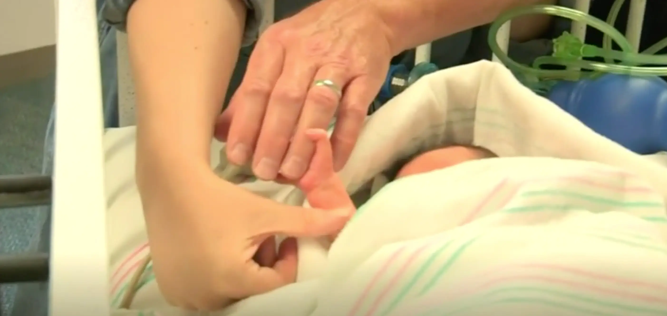 Doctors discovered a tumour on the unborn baby's spine (BBC News)