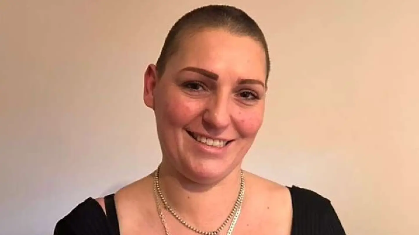 Mum's warning after 'barely there' change on fingernail turned out to be terminal cancer that spread to her brain