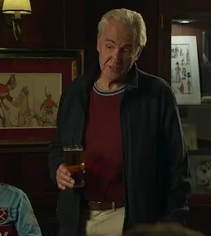 His pint glass at the end of the scene (BBC)