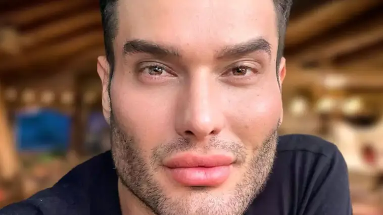 Instagram/@athos_salome