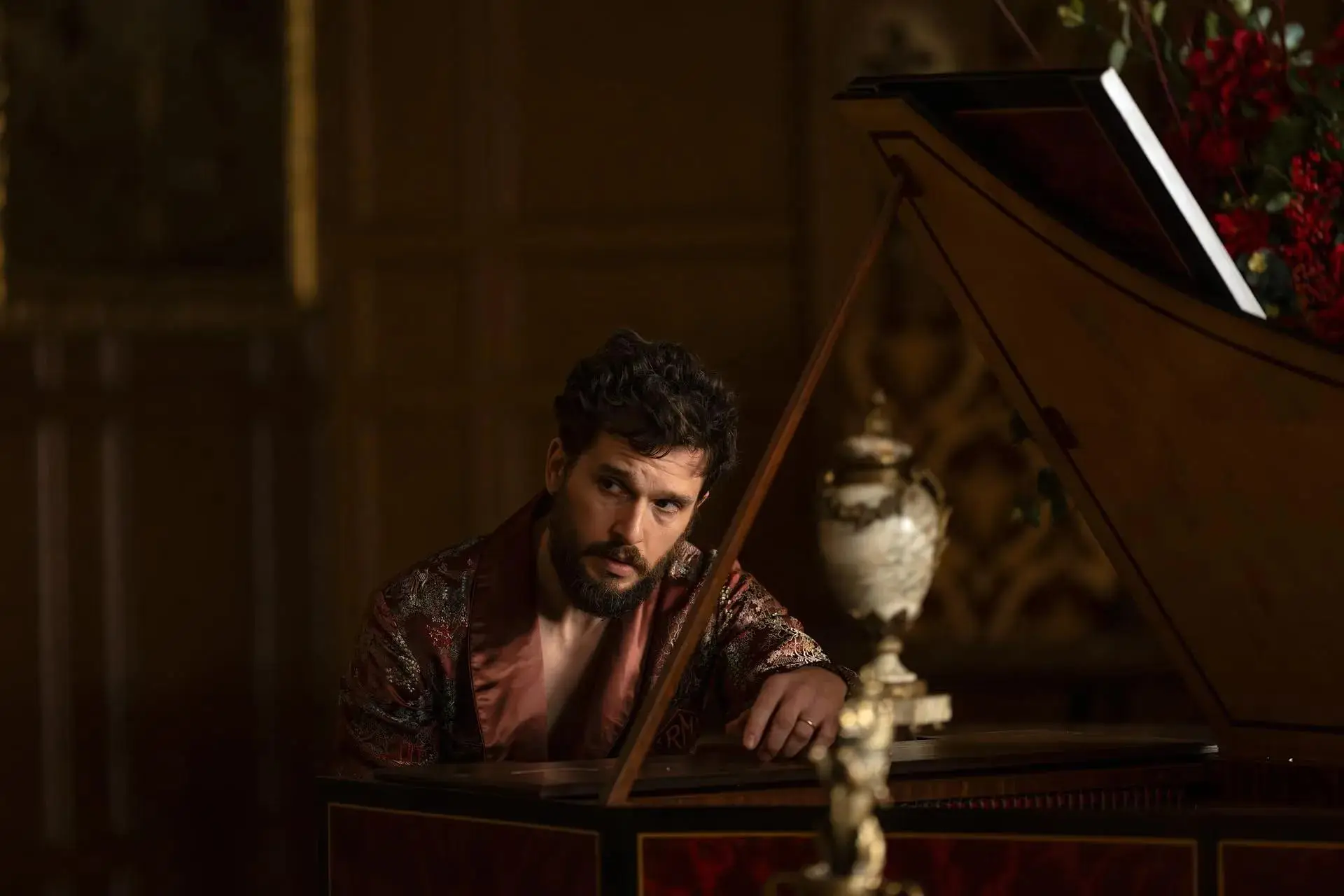 Kit Harington is one of a host of familiar faces on the show (BBC/HBO)