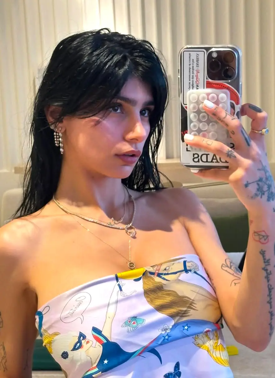 Khalifa says ISIS sent a photo of her apartment (Instagram/miakhalifa)