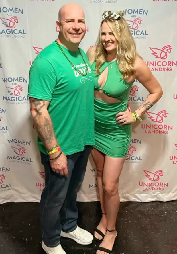 The couple host their own swinging events (Instagram/@theimpulsiveduo1.0)