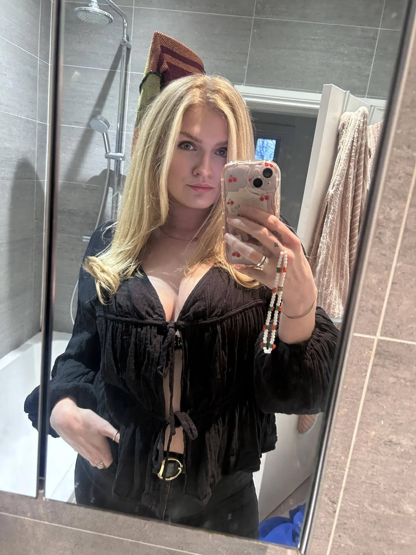 She takes a pill every day which means she has no symptoms or side effects, and can't transmit the virus to anybody else (Ellie Harrison/Supplied)