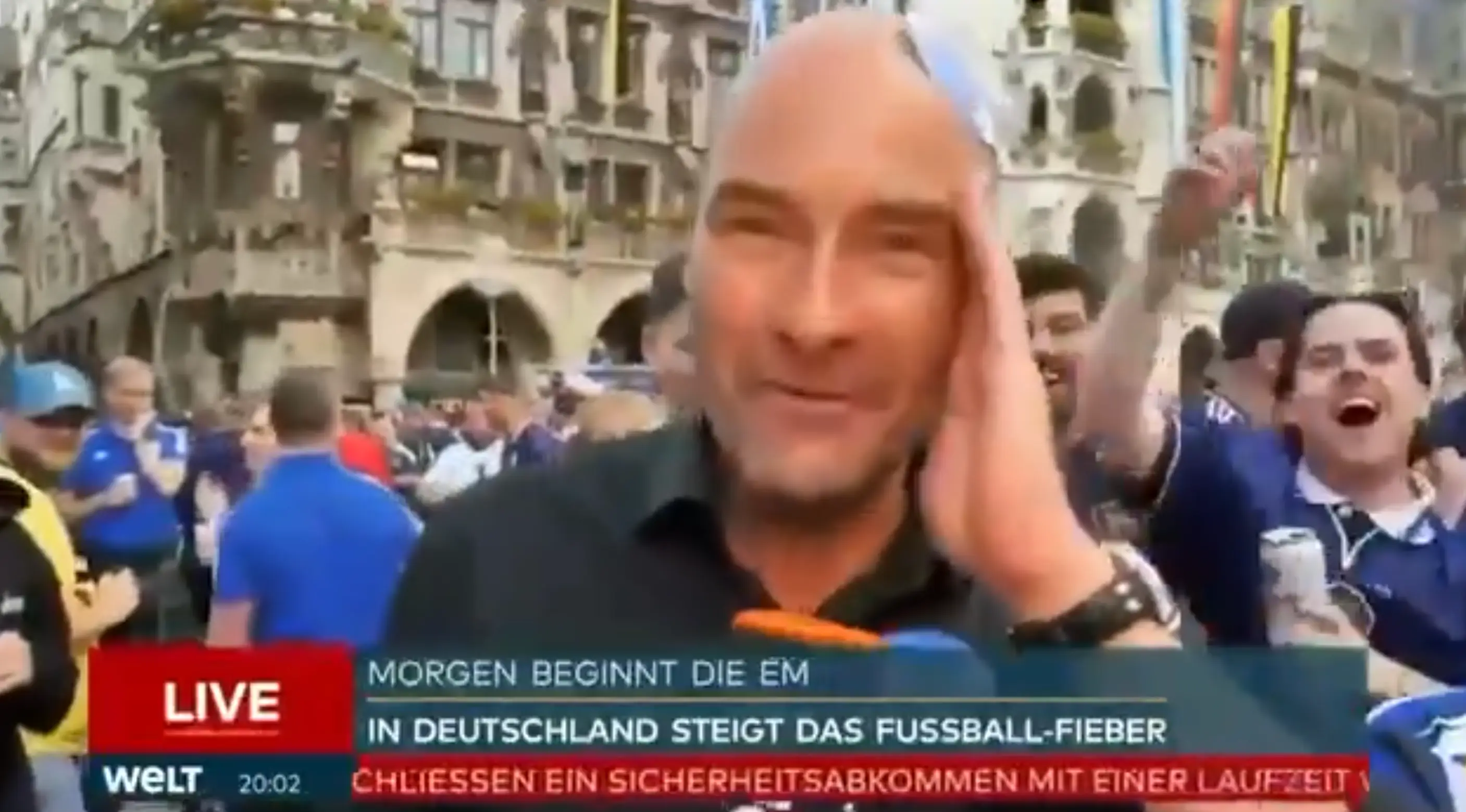 Schwarzkopf couldn't believe what had happened, giving us a priceless reaction. (Welt)