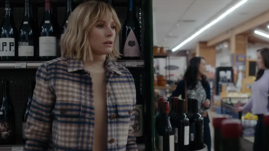 Viewers Left Stressed By The Ending Twist In Netflix's The Woman in the House Across the Street from the Girl in the Window