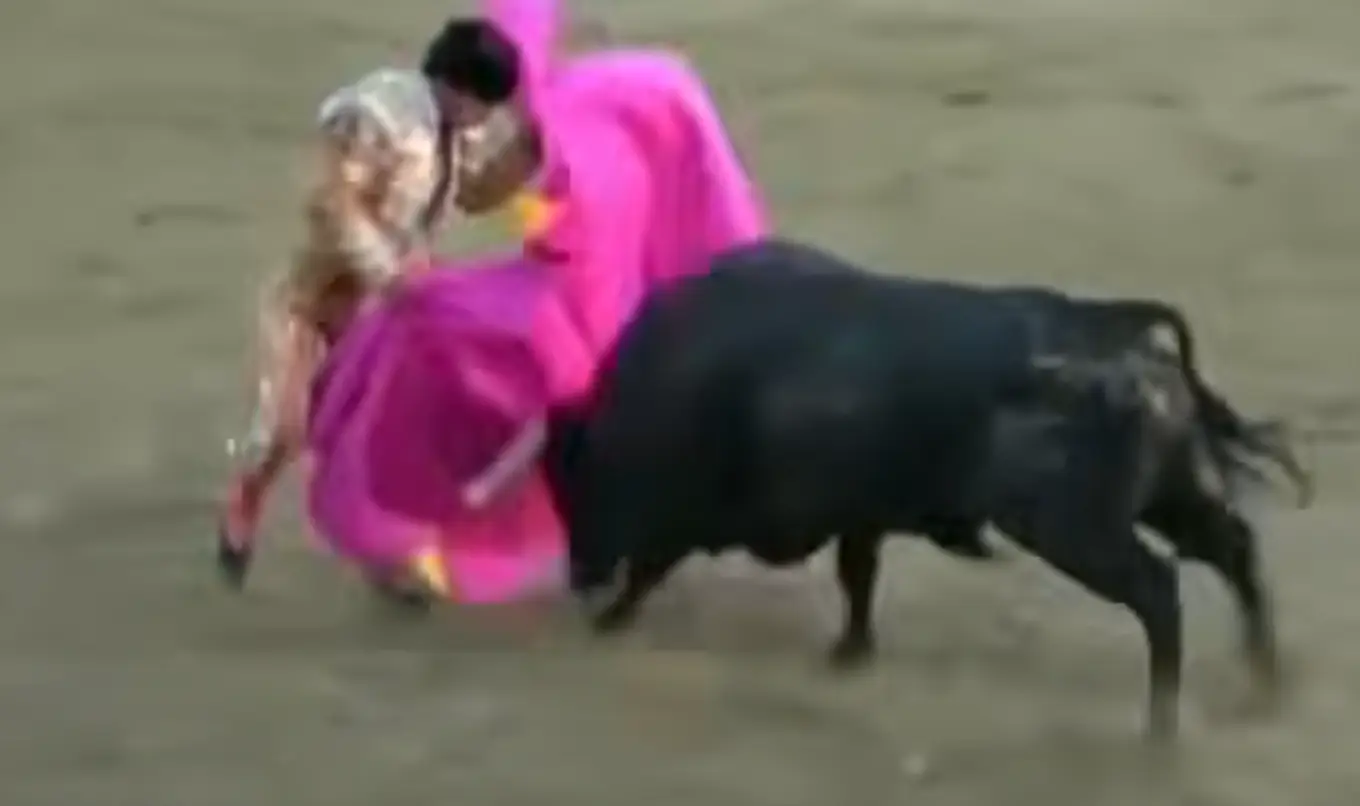 The matador was gored twice (YouTube/Castilla-La Mancha Media)