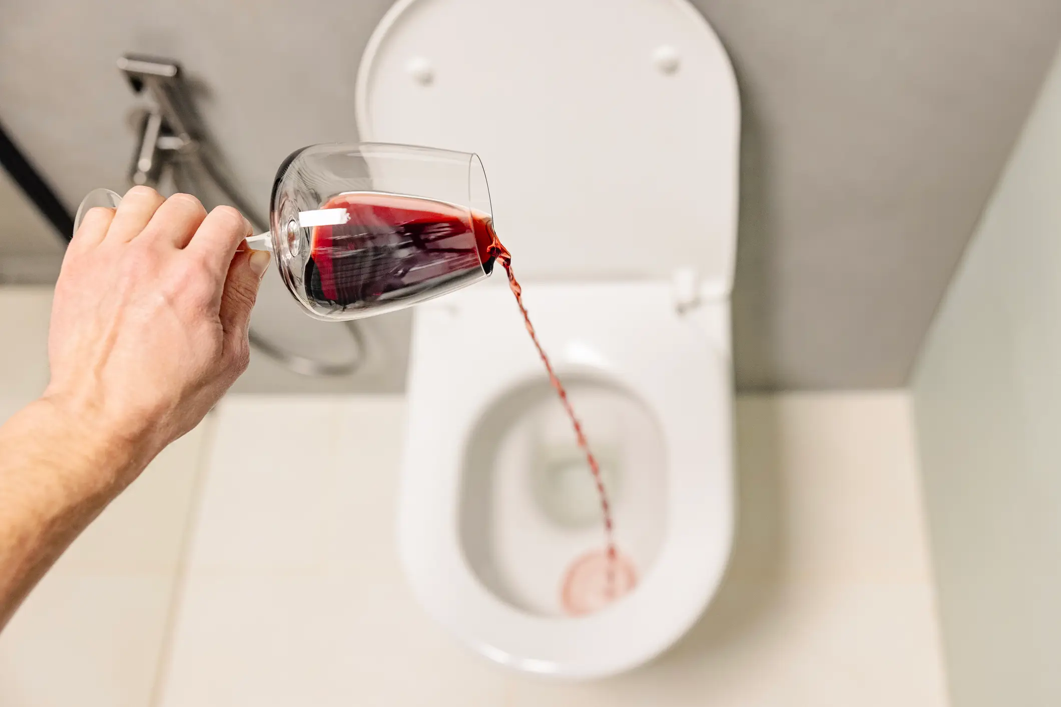 There are many benefits associated with giving up booze (Getty Stock)