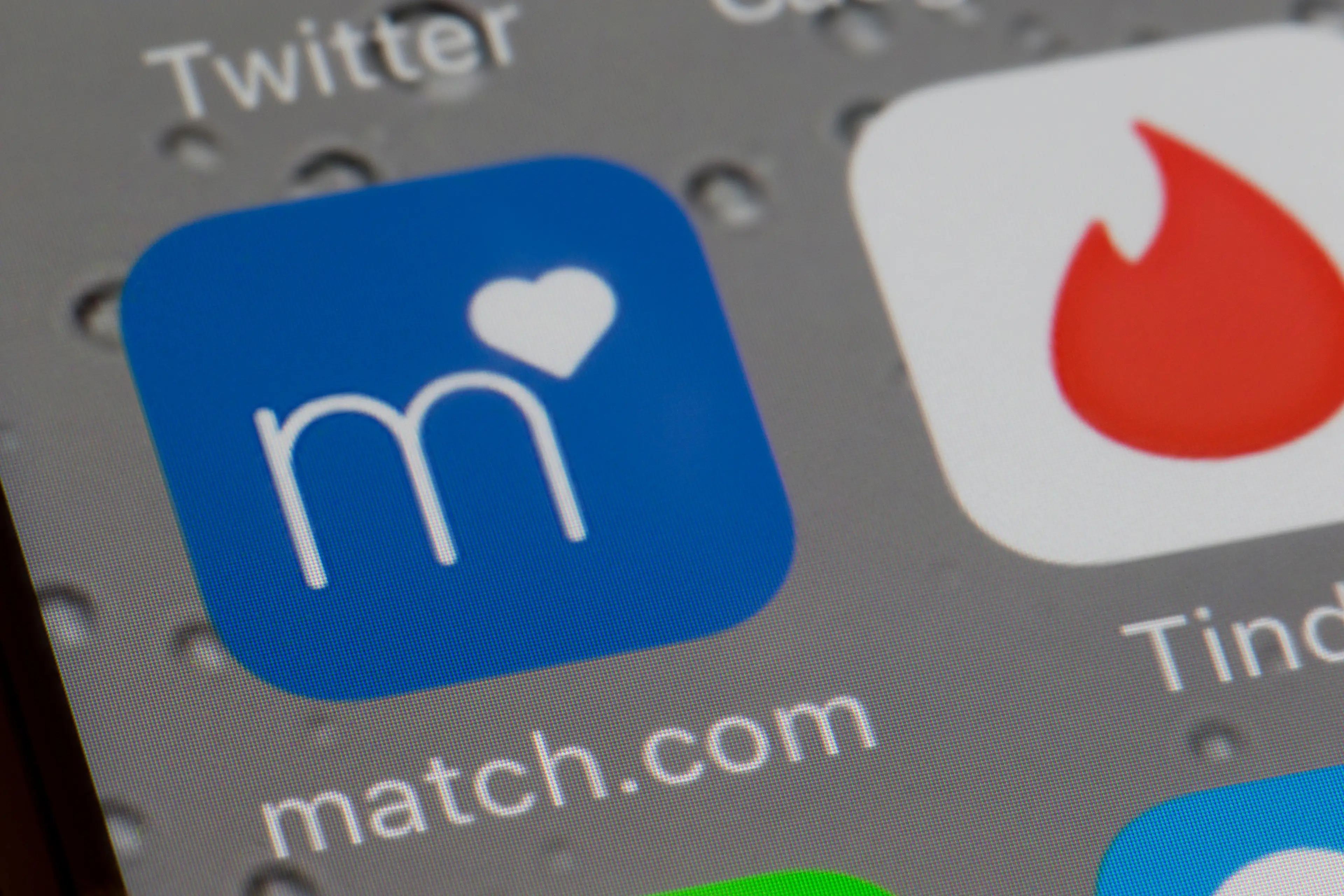 Many single people can't be bothered to put themselves out there.