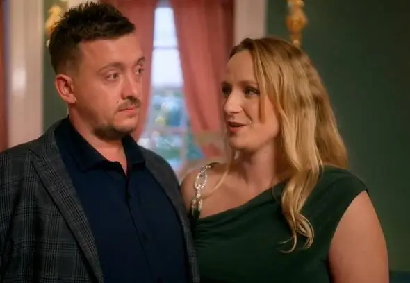 The pair end up sleeping with another couple on the show (Channel 4)