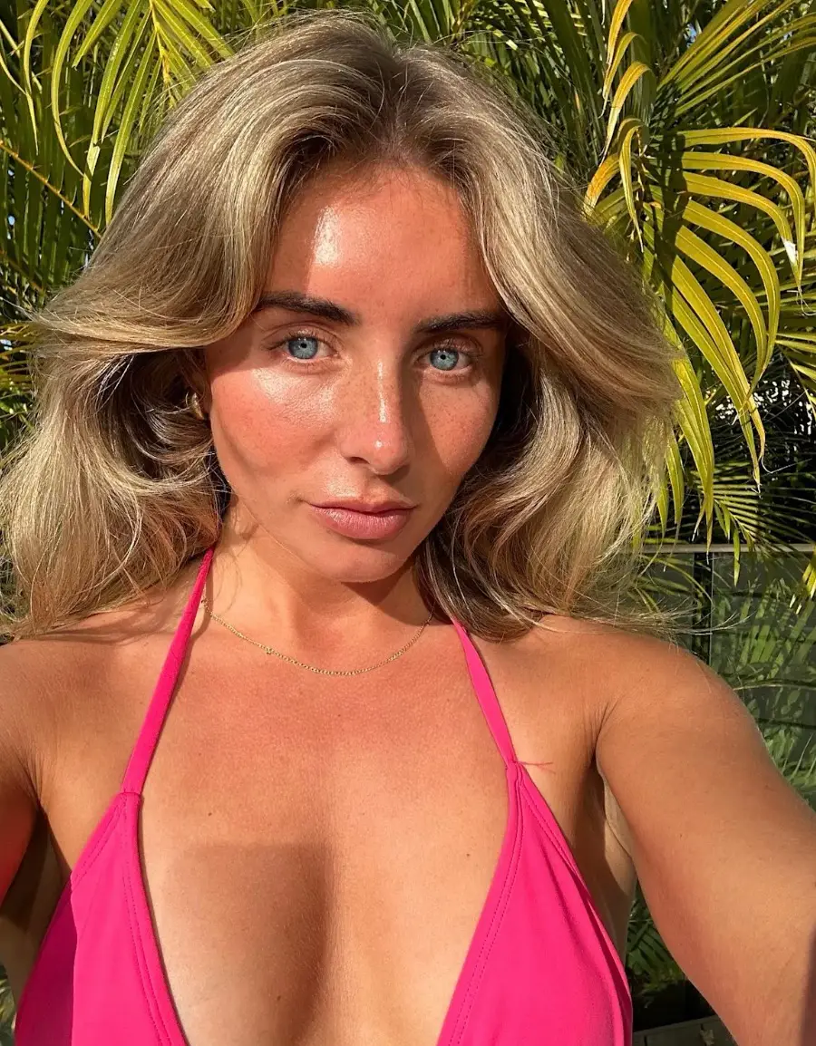 Her security team said she was 'slapped' rather than punched in the Sheffield nightclub (Instagram/@bonnieblue)