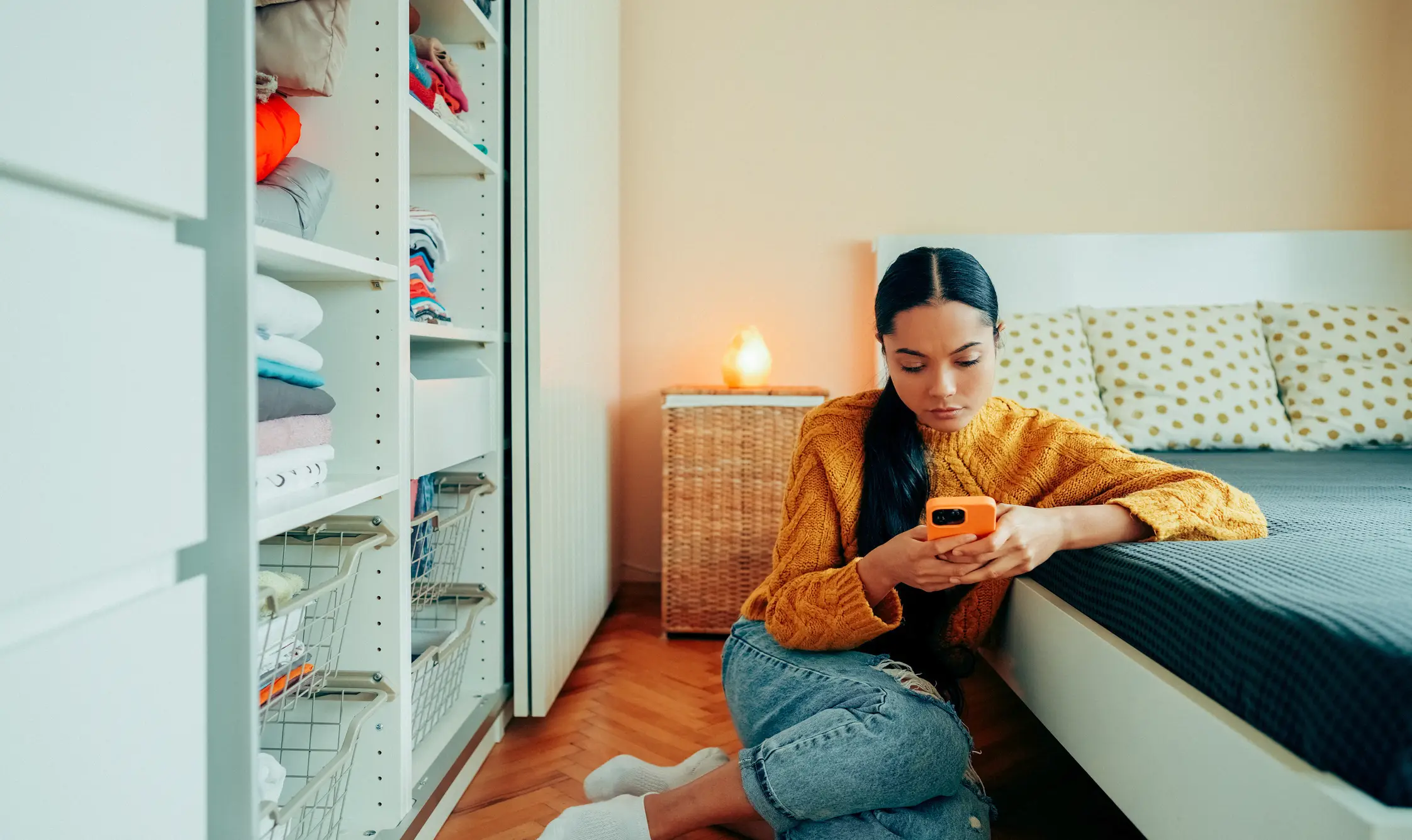 Ghostlighting can leave you feeling lonely (martin-dm / Getty)