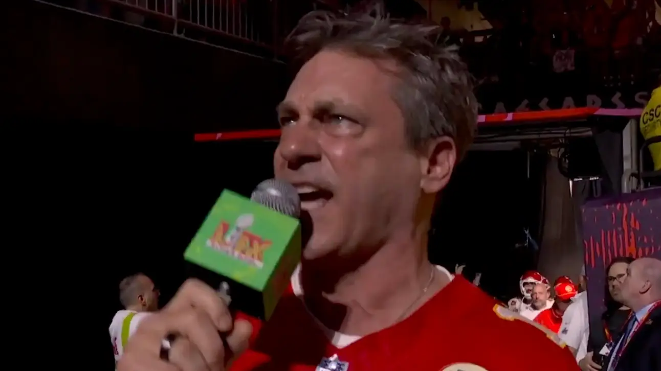 Viewers in stitches as Jon Hamm makes huge mistake in bizarre Super Bowl moment