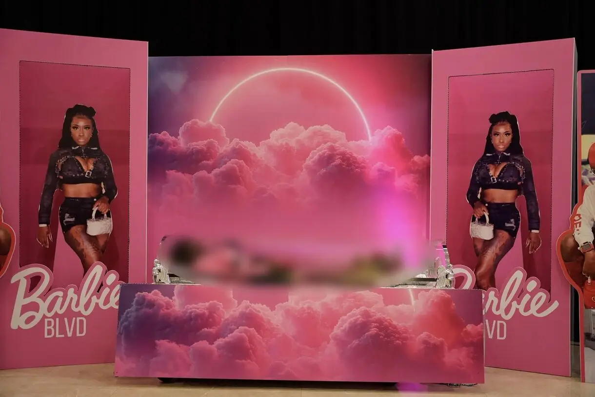 The Barbie themed funeral included a glass coffin which resembled a doll's box (Kennedy)