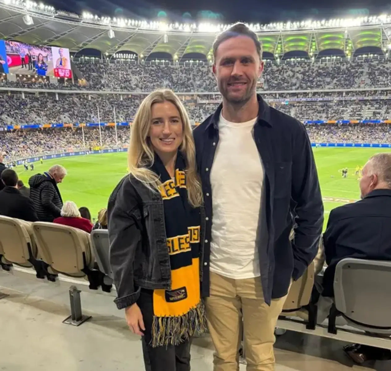 Mark and Hannah together (hutchjuch/Instagram)