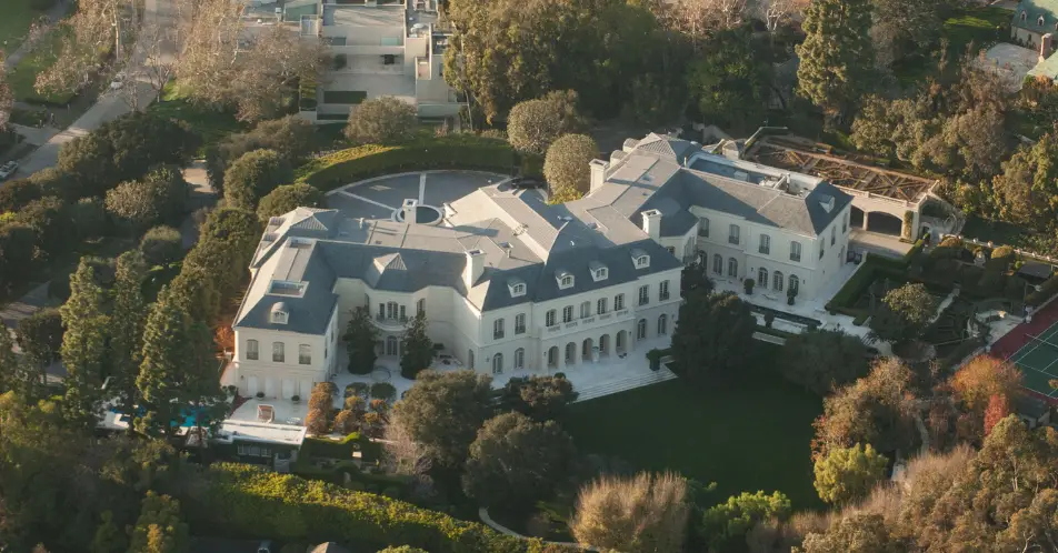 Hugh Hefner ran a tight ship at the Playboy Mansion.