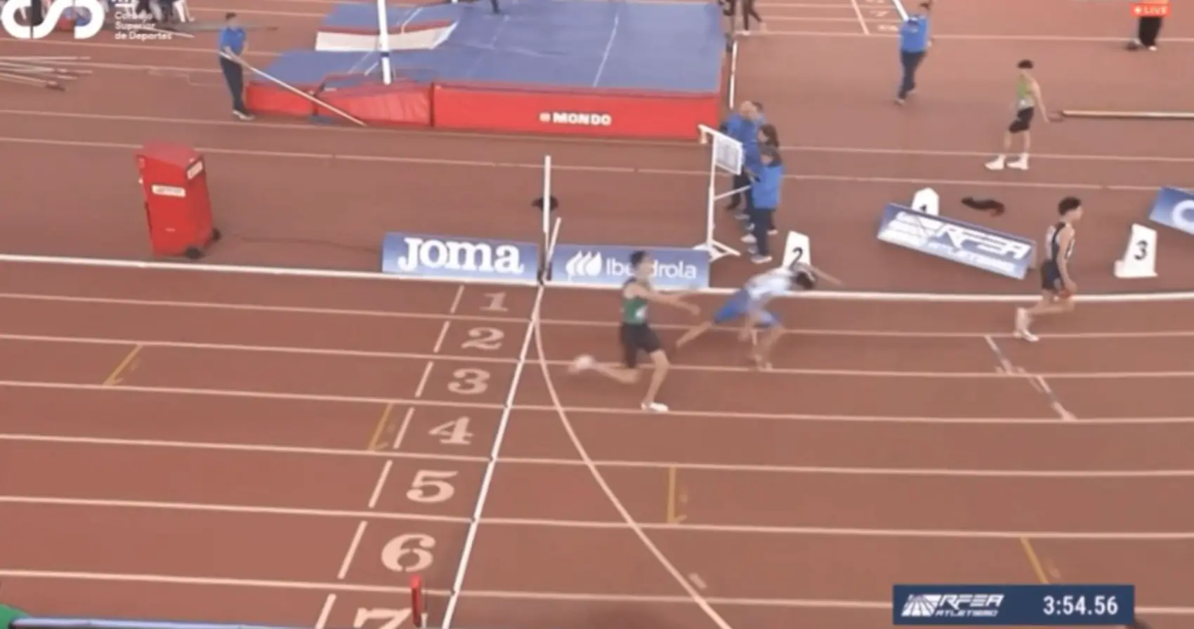 He went tumbling (LaLiga+)