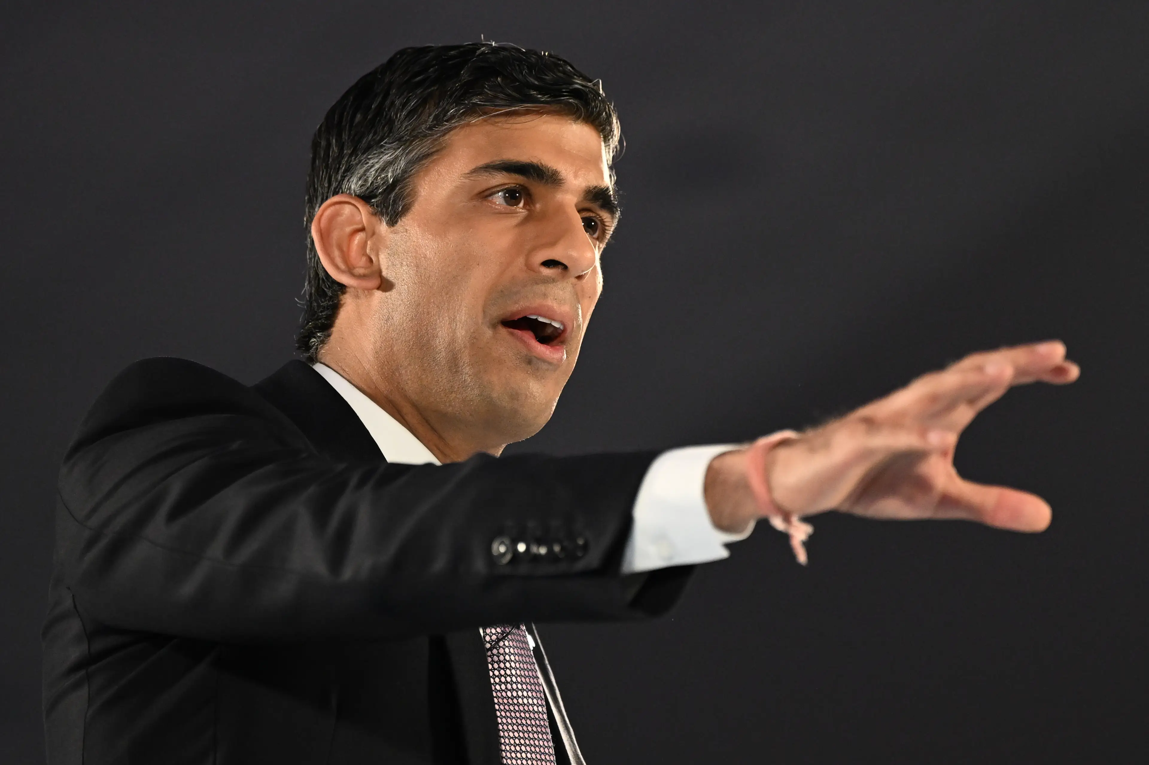 "Ok, I hear that you think we've made a dog's dinner of running the country for 14 years but try to look past that at a little bit of extra money."