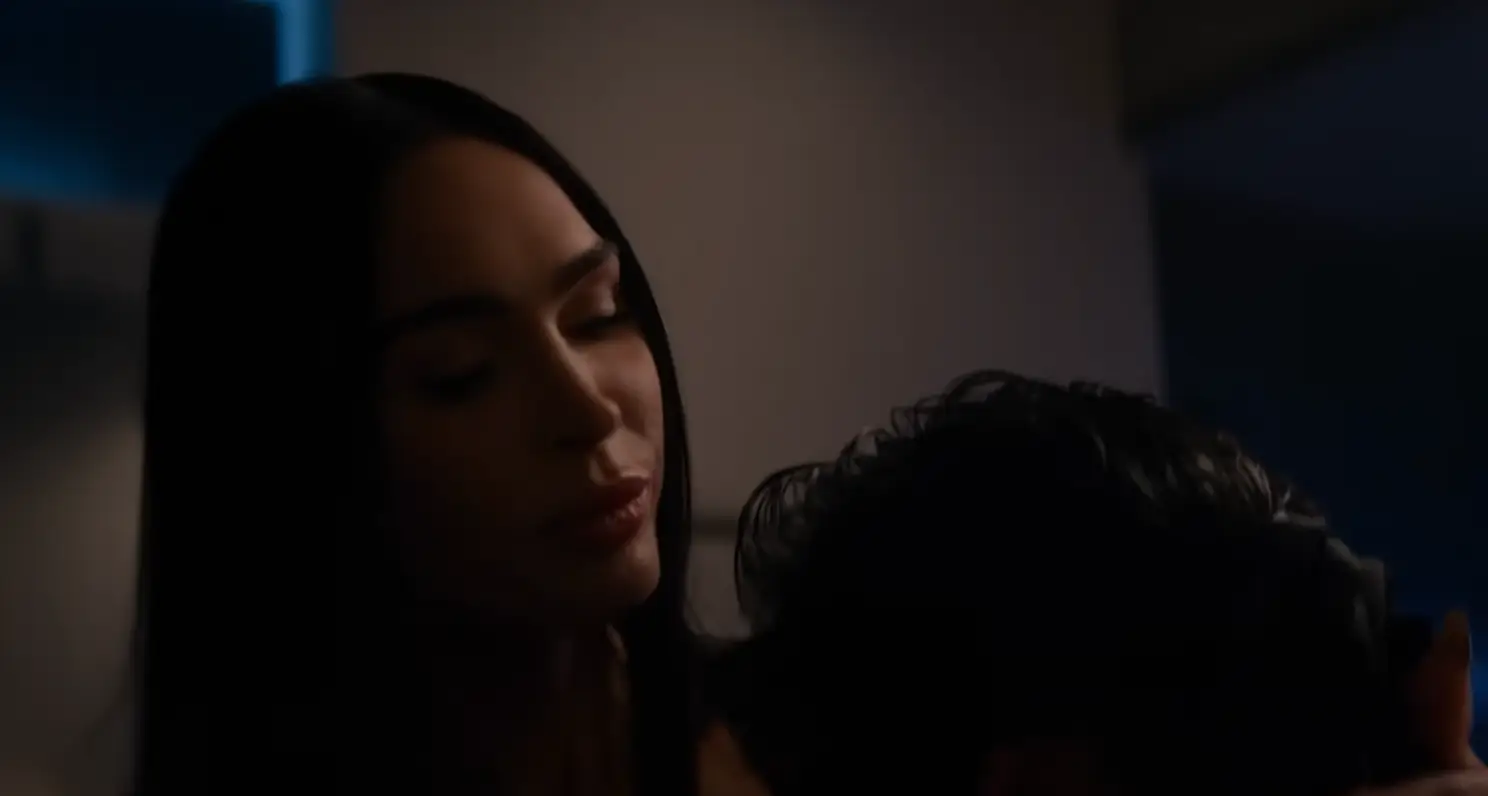 Megan Fox stars as a killer robot (Netflix)