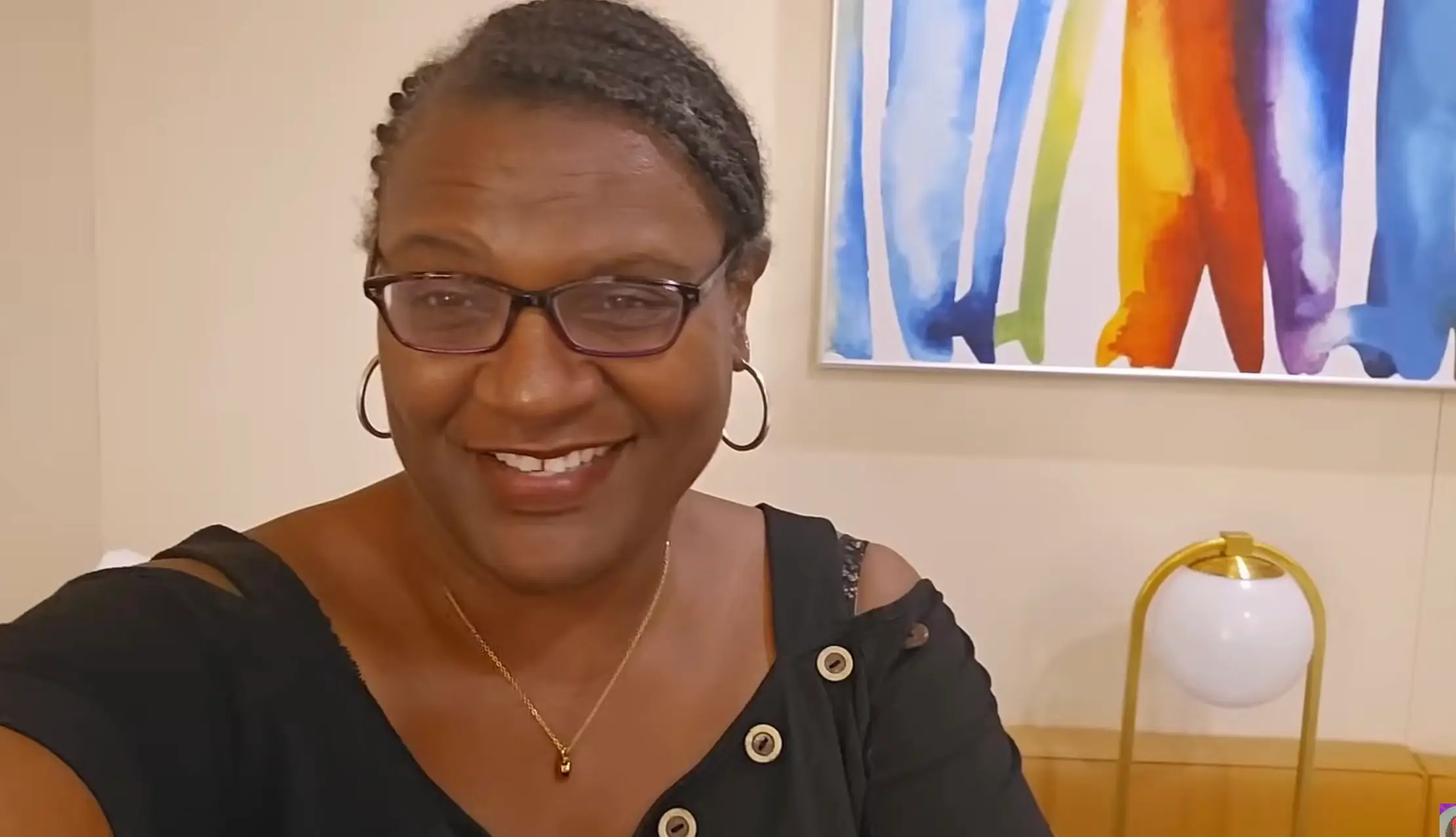 Lynnelle loves calling cruise ships home, but admits there are a number of things she finds frustrating too (YouTube/Poverty to Paradise)