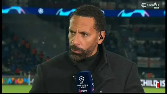 The former footie ace's absence meant Woods was instead accompanied by McCoist and Jenas.