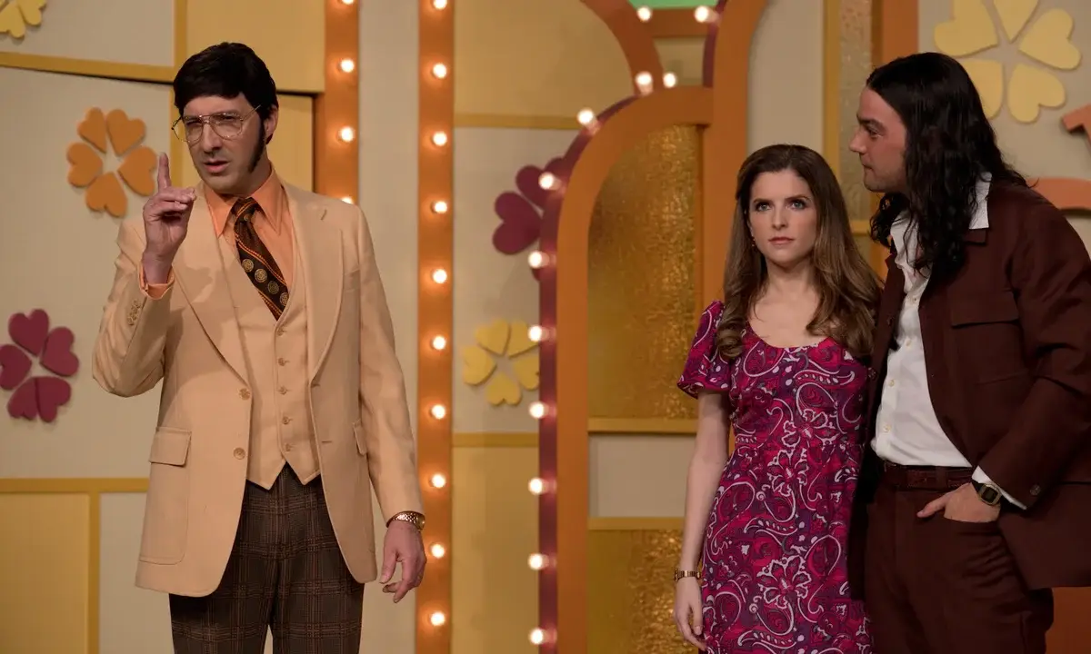 Tony Hale, Anna Kendrick and Daniel Zovatto in Woman of the Hour (Netflix)