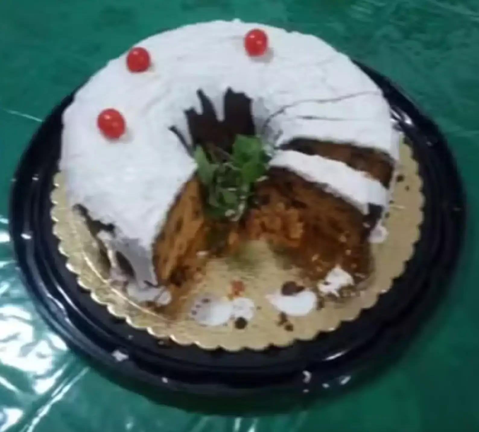 The cake contained lethal amounts of arsenic (Divulgação/Polícia Civil)