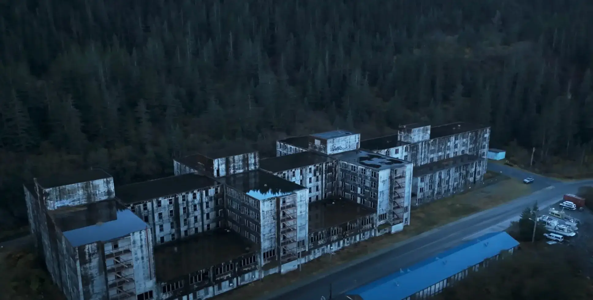 The abandoned Buckner building (YouTube/Seek Discomfort)