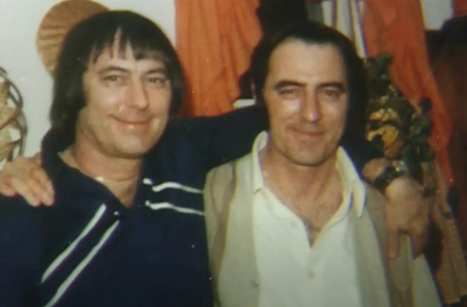The two brothers eventually connected in 1979 (Youtube/True Lives)