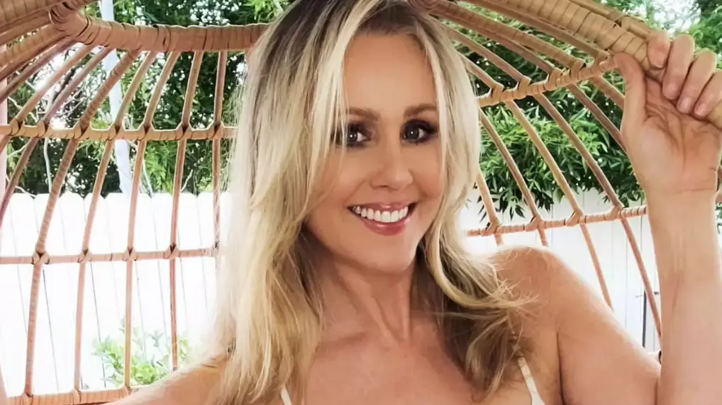 Instagram/@thejuliaannlive