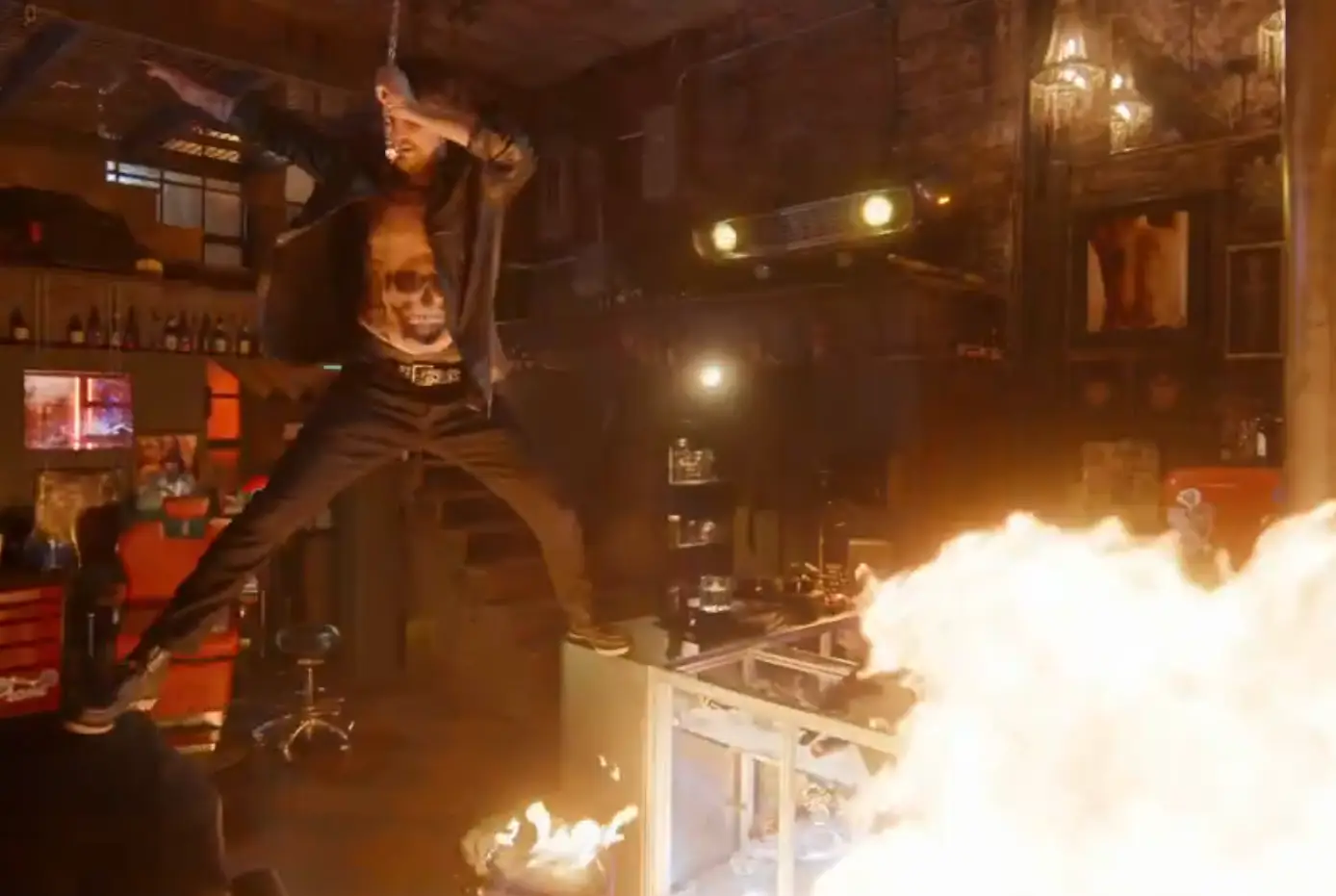 You may be wondering how he ended up in this situation, the answer is that it's a Final Destination movie. (Warner Bros)