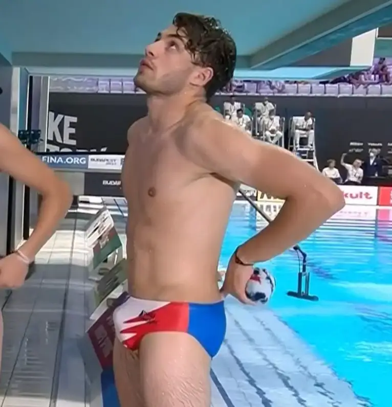 Everything was out on show on poolside. (X/David Mack)