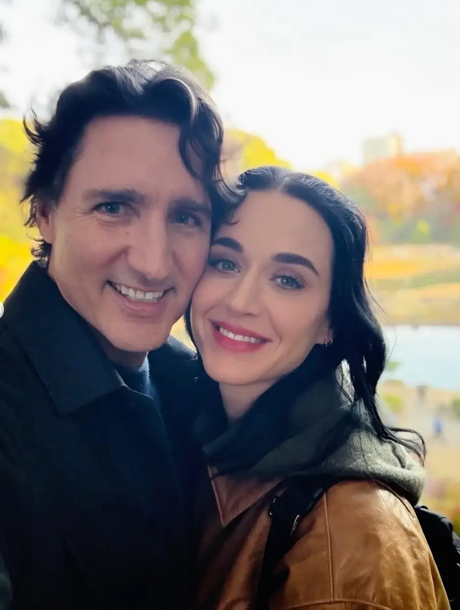 They went Instagram official in December. (katyperry/Instagram)