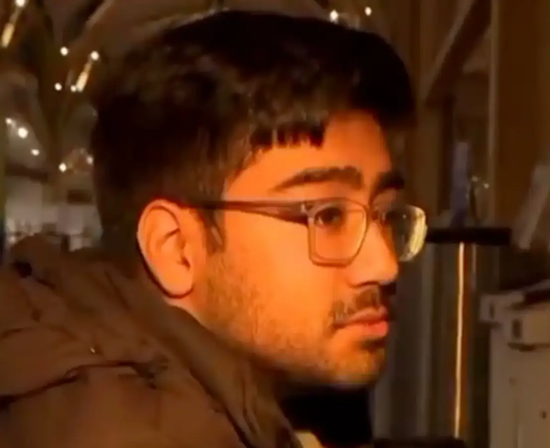 Hamaad Raza said he realised 'something was up' when his text messages to his wife weren't going through (WUSA9)