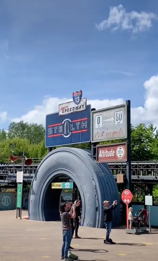 At the entrance of Stealth, it says the ride travels at 0-80 mph in 2.3 seconds, which is actually incorrect.