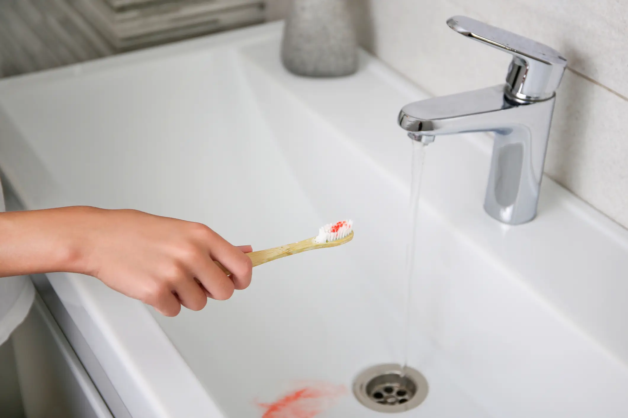 Some nutrition deficiencies can lead to bleeding gums (Getty Stock Photo)
