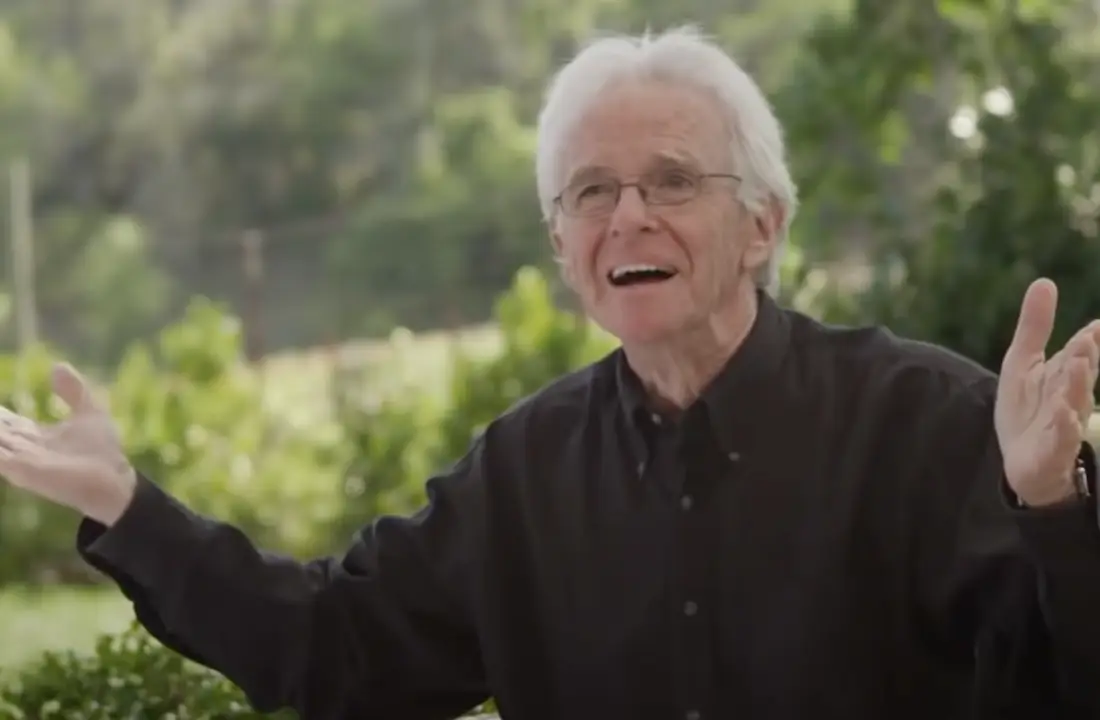 There's no way for O'Rear to ever escape the photo, it's 'everywhere'.