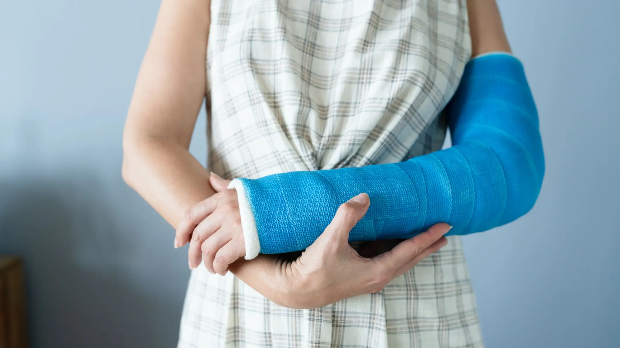 Reason why you’ve never broken a bone explained by bizarre theory