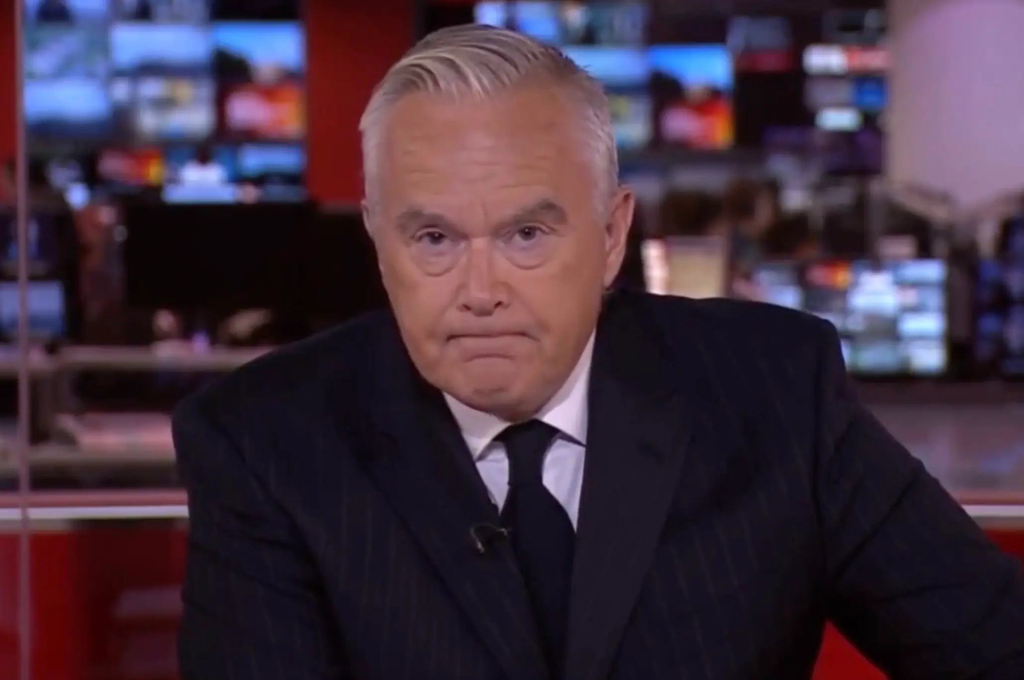 Huw Edwards held back the tears following news of the Queen's death.