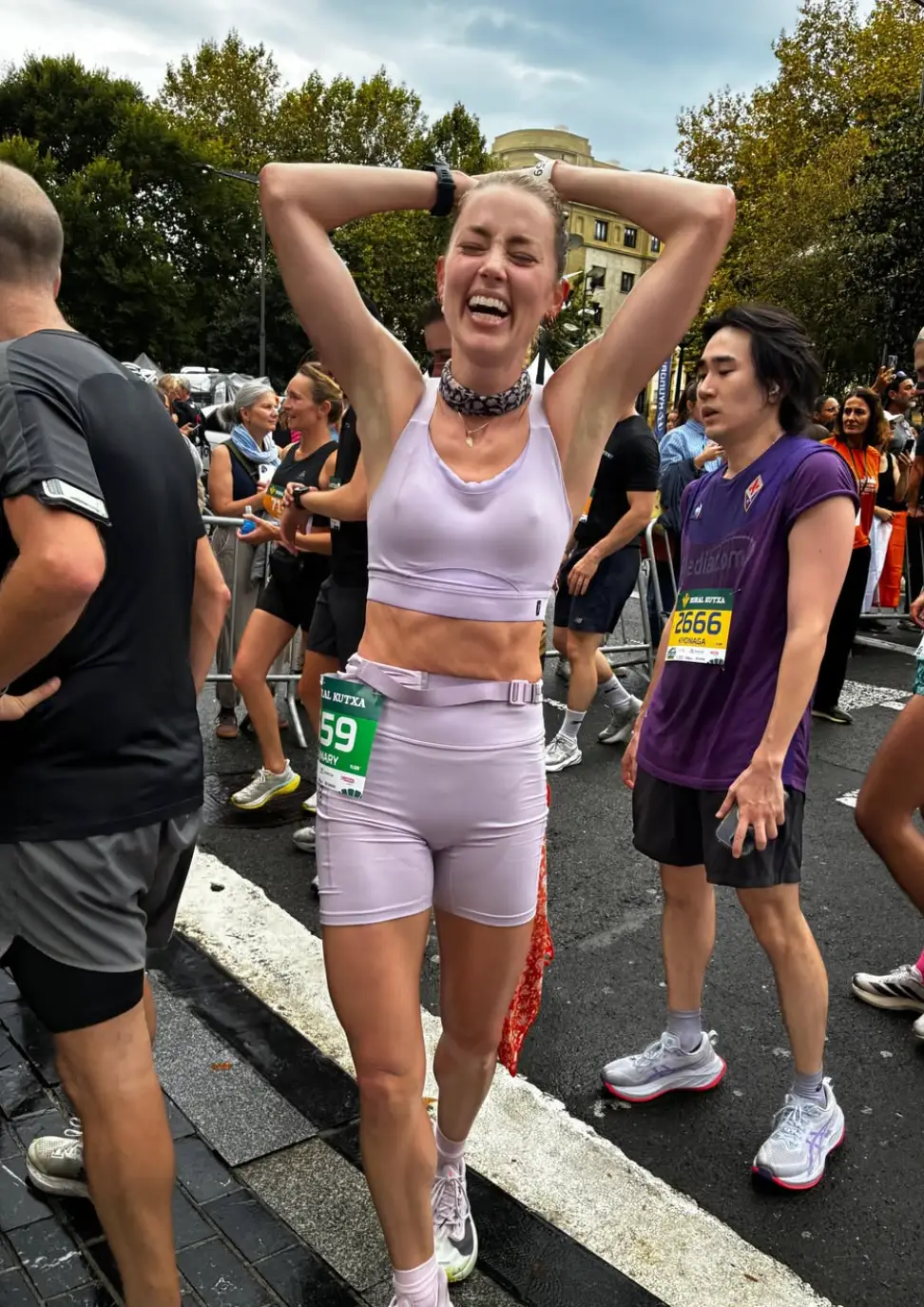 The actress recently posted on Instagram showing off her marathon accomplishment in San Sebastian (Instagram/@amberheard)