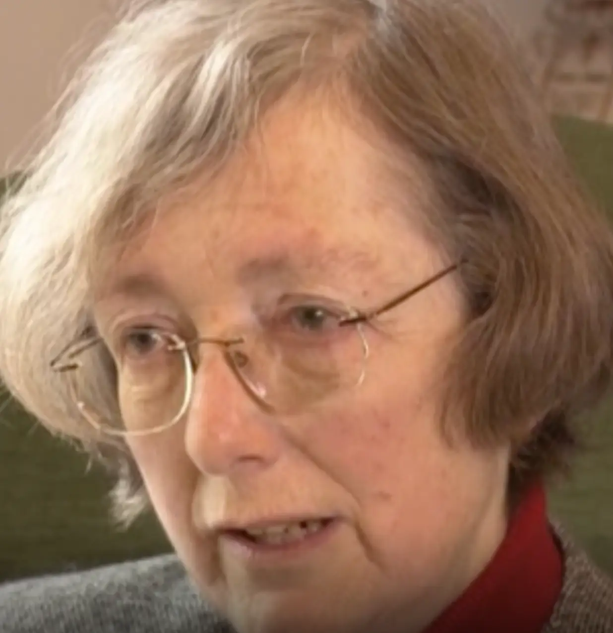 Margaret revealed the heartbreaking reason why she visited Embankment Station every day for two decades.