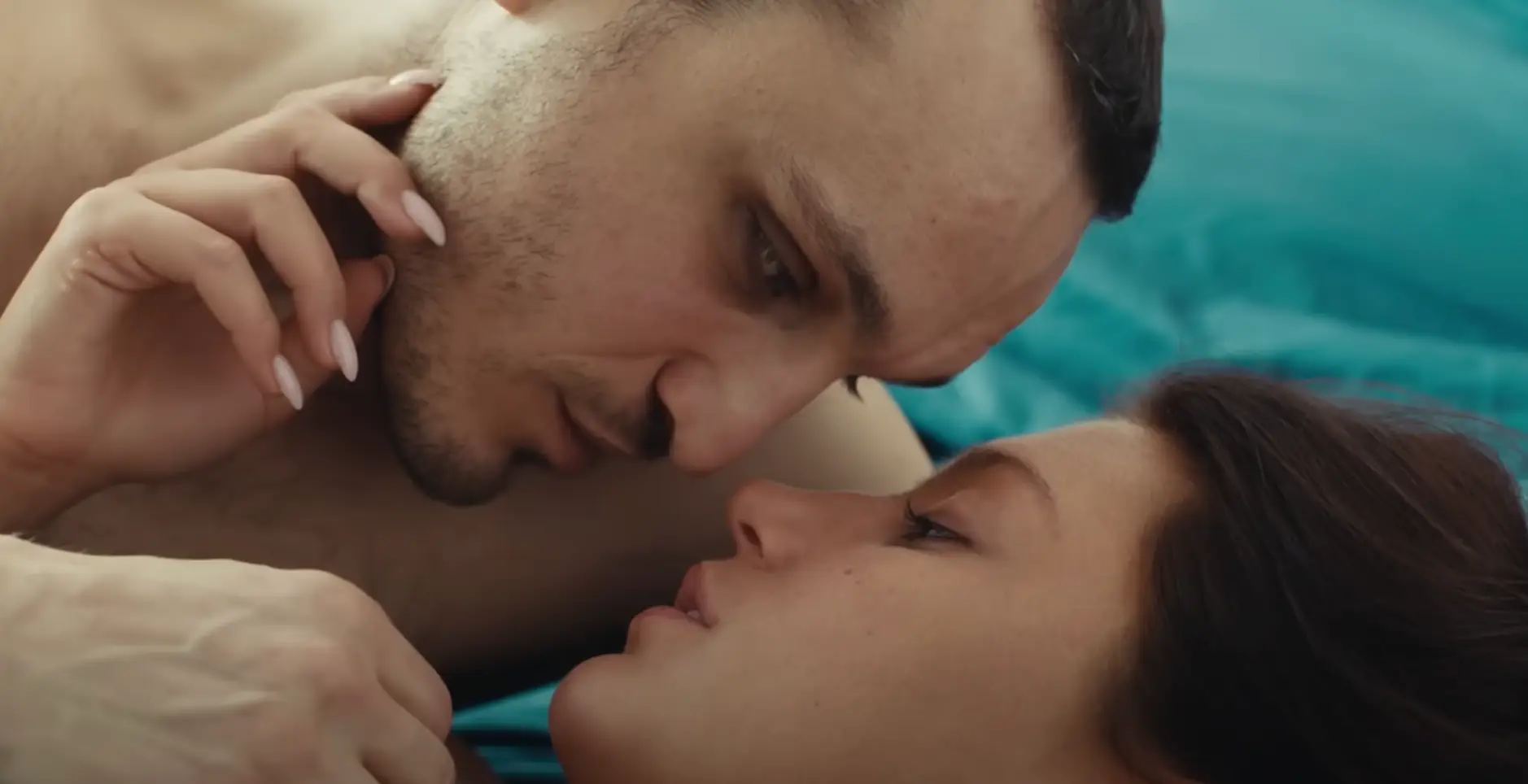 Passages holds an impressive score of 94 percent on Rotten Tomatoes.