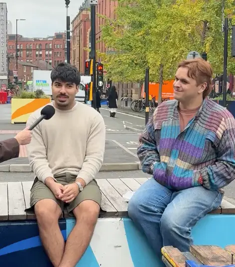 Zain and Hayden say rent costs are a struggle (LADbible)
