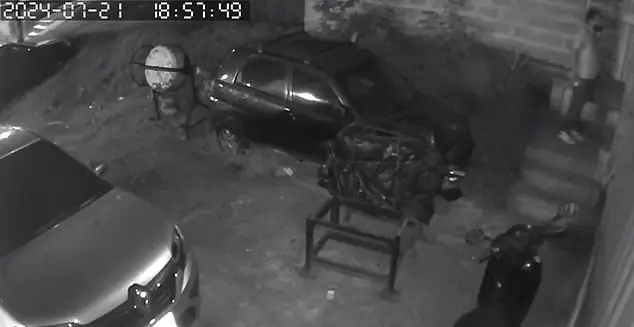 Some think this viral Reddit video shows a 'UFO' knocking out a man 'in Columbia' (Reddit/u/kamm03)