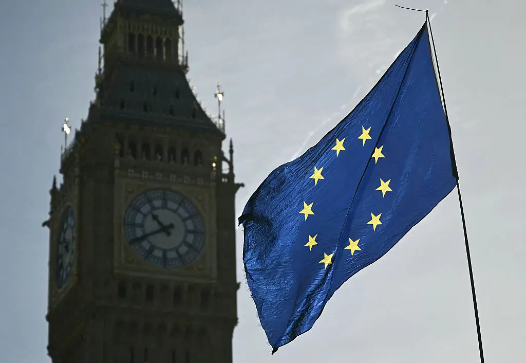 A new poll suggests that roughly half of Brits support rejoining the EU (JUSTIN TALLIS / AFP via Getty Images)