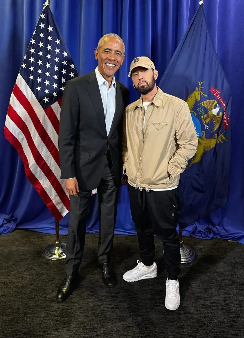 Eminem introduced the former president to the stage at the rally in Detroit (Instagram/@eminem)