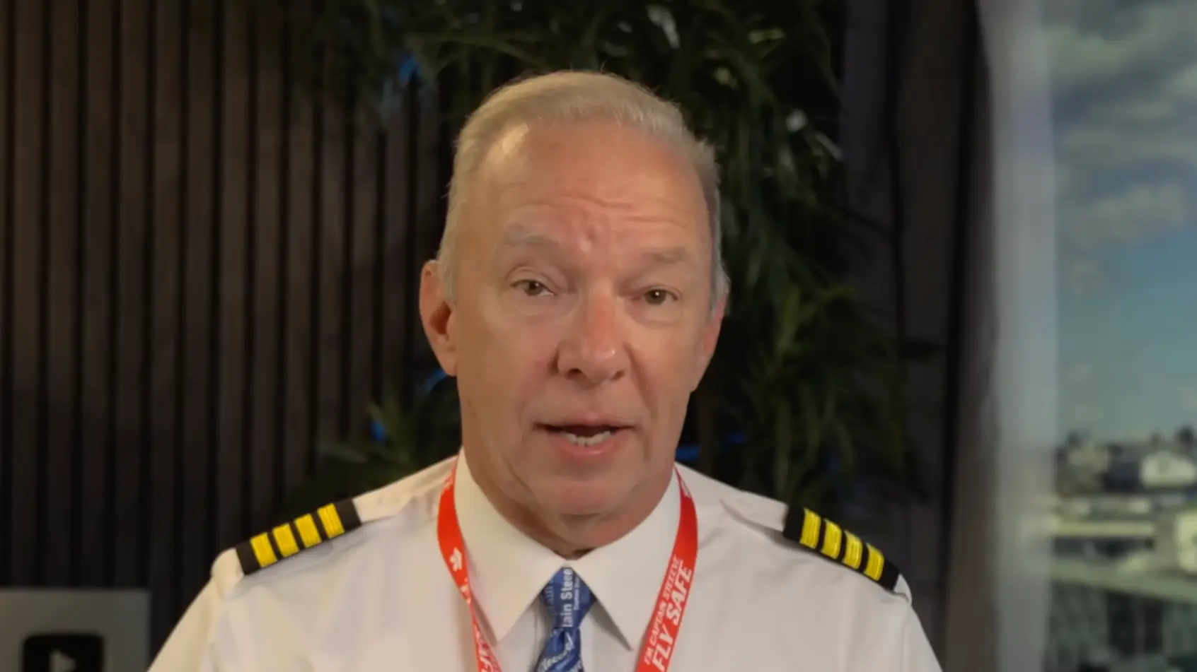 YouTube/Captain Steeve